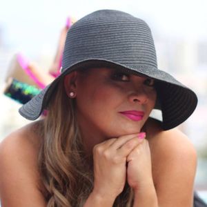 Meet your Posher, Coraly